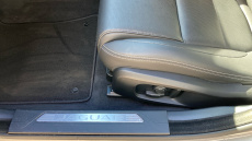 Jaguar XE 2.0 D200 R-Dynamic SE Black 4dr Auto Diesel Saloon